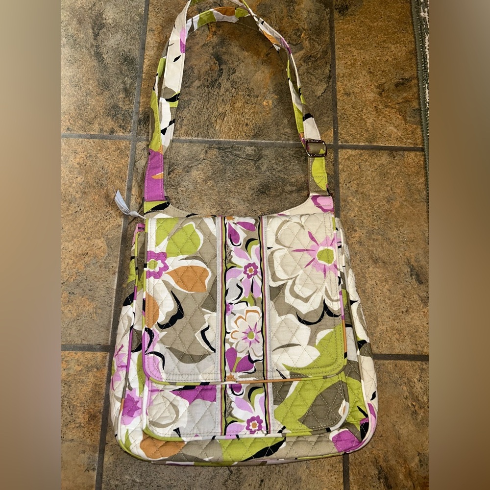 Retired Vera Bradley Lizzy Portobello Road Fully Adjustable Messenger Crossbody